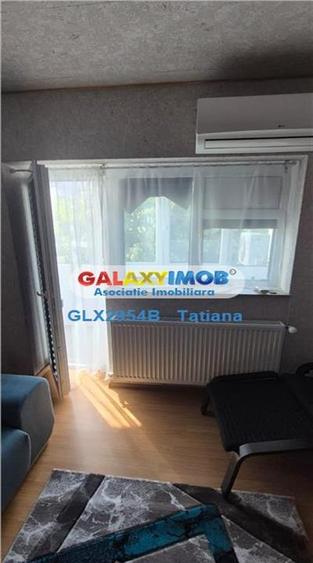 Apartament cu 3 camere semidecomandat, mobilat în Berceni