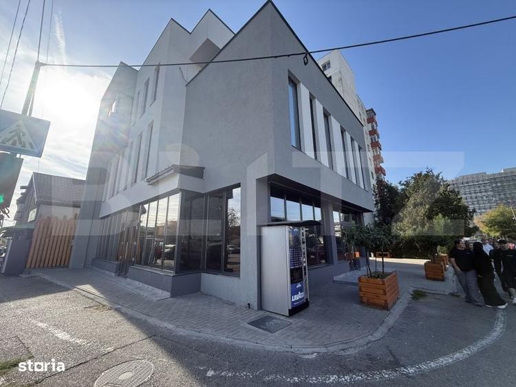 Spațiu comercial, de 197 mp, în Micro 6