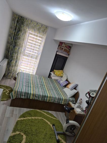 Apartament cu 2 camere semidecomandat în Tractorul