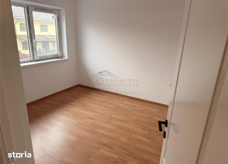 Casă cu 4 camere cu Teren 260 Mp în Ipotești