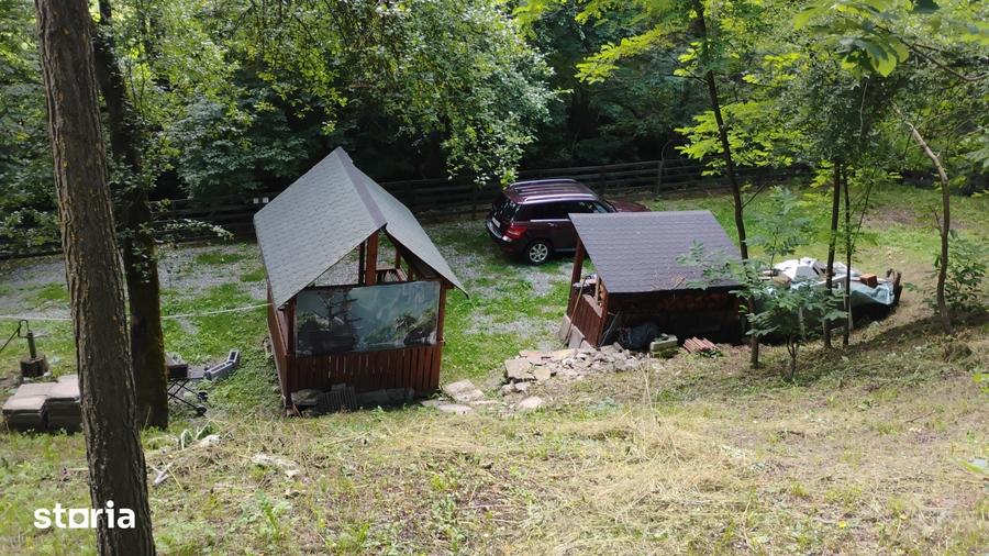 Casă cu 2 camere cu Teren 1300 Mp în Iara