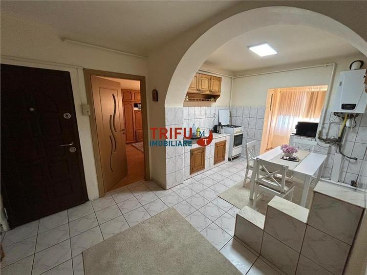 Apartament cu 2 camere decomandat, mobilat în Ampoi 1