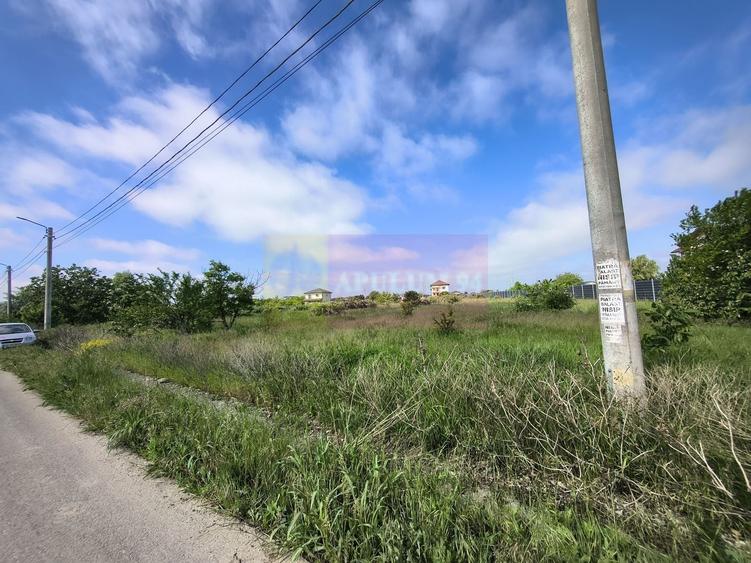 Teren Construcții intravilan de 750 mp, în 1 Decembrie