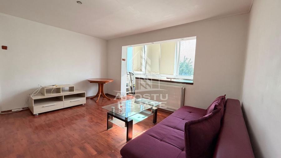 Apartament cu 3 camere semidecomandat, mobilat în Șagului