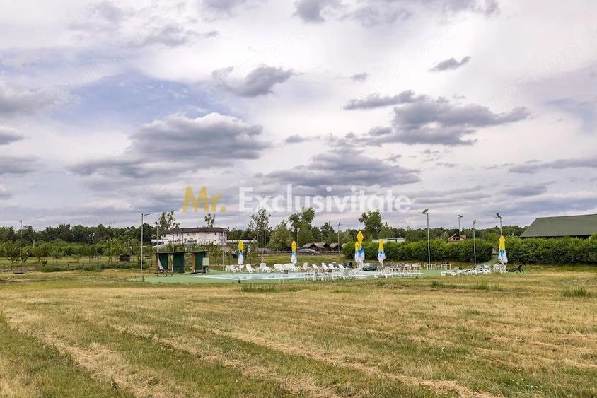 Spațiu comercial, de 855 mp, în Lintești