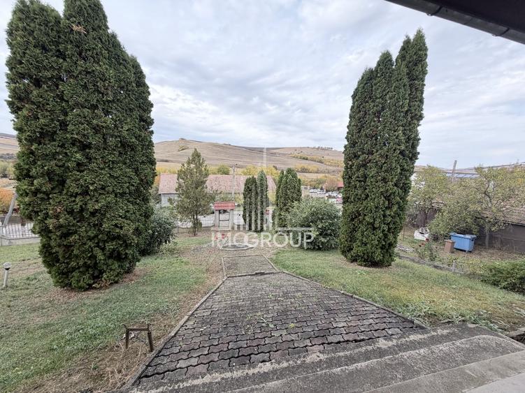 Casă individuală cu 4 camere cu Canalizare în Cămărașu