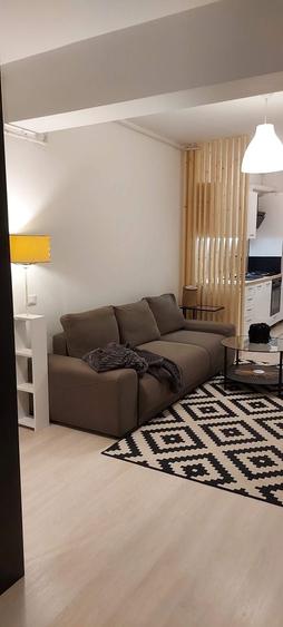 Apartament cu 2 camere decomandat în Dobreni