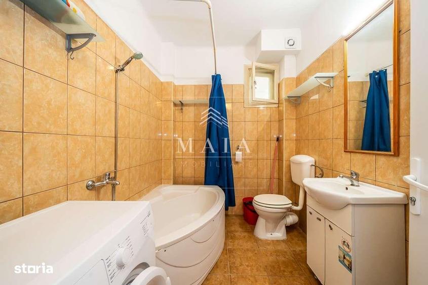 Casă cu 4 camere cu Canalizare în Sub Arini