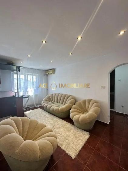 Apartament cu 3 camere decomandat, mobilat în Dristor