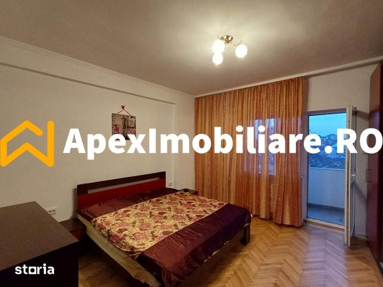 Apartament cu 3 camere semidecomandat în Ștefan cel Mare