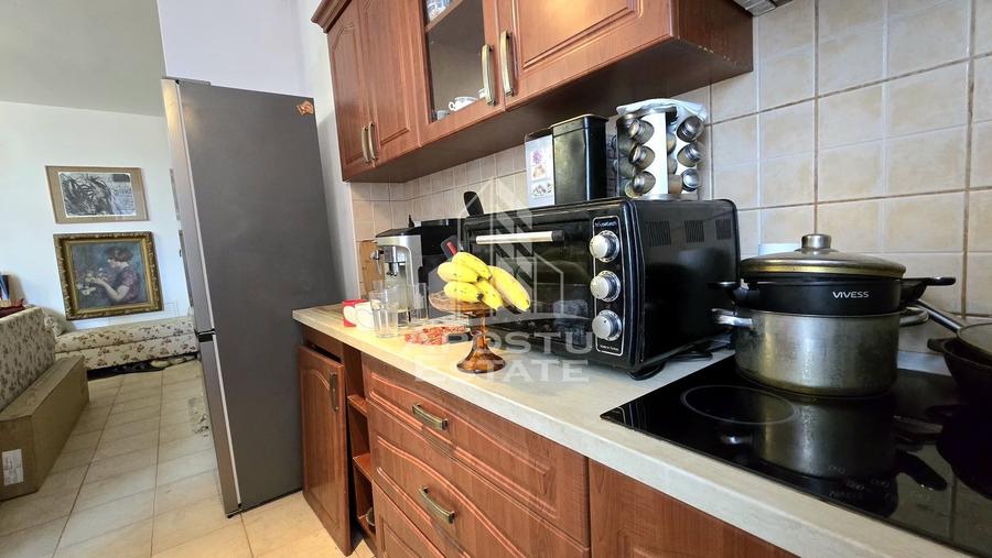 Apartament cu 2 camere semidecomandat, mobilat în Aradului