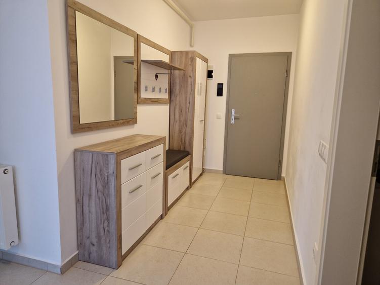 Apartament cu 2 camere decomandat, mobilat în Avantgarden