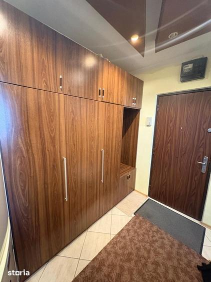 Apartament cu 2 camere în Podu Roș