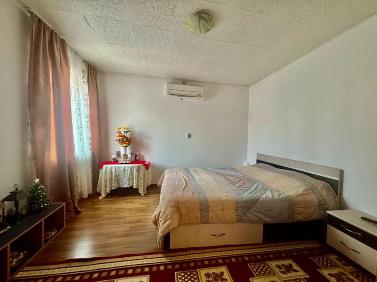 Casă individuală cu 3 camere cu Canalizare în Sebastian