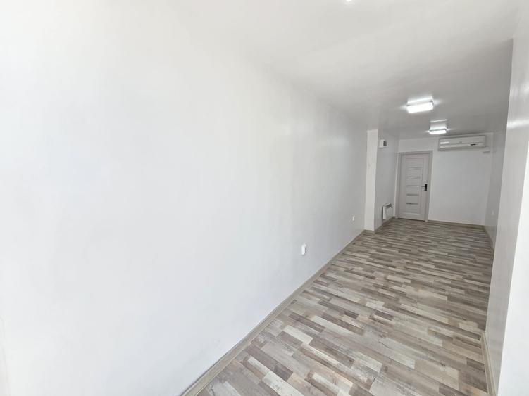 Birou, de 25 mp, în Central