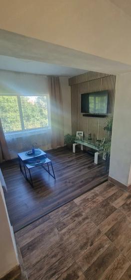 Casă cu 3 camere cu Teren 540 Mp în Central