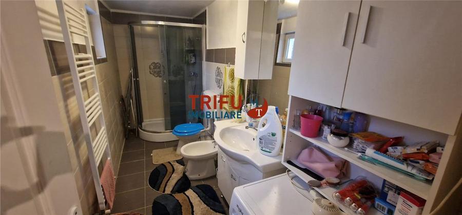 Casă individuală cu 3 camere cu Canalizare în Cetate