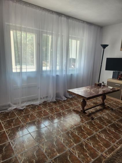 Apartament cu 2 camere decomandat în Ultracentral