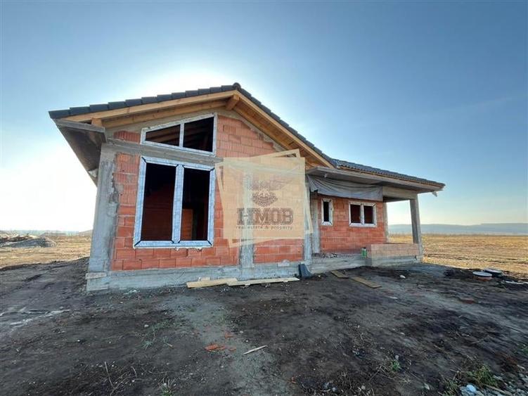 Casă individuală cu 4 camere cu Teren 500 Mp în Șura Mică