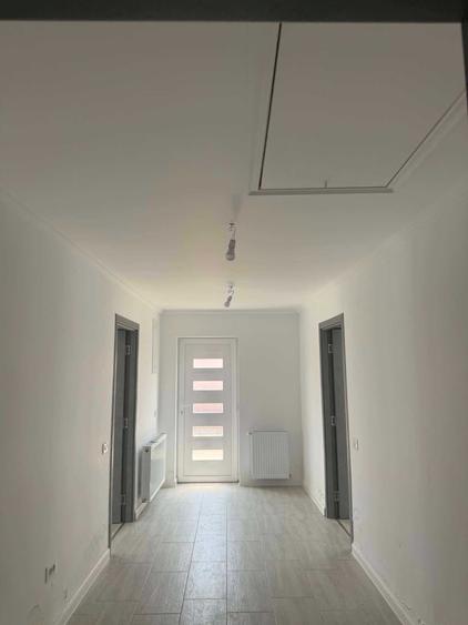 Casă cu 3 camere în Industrială