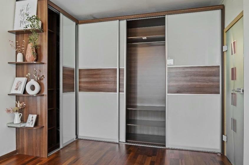 Apartament cu 2 camere semidecomandat, mobilat în P-ța Romană