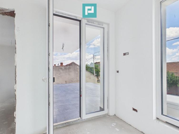 Casă individuală cu 4 camere cu Teren 464 Mp în Pârneava