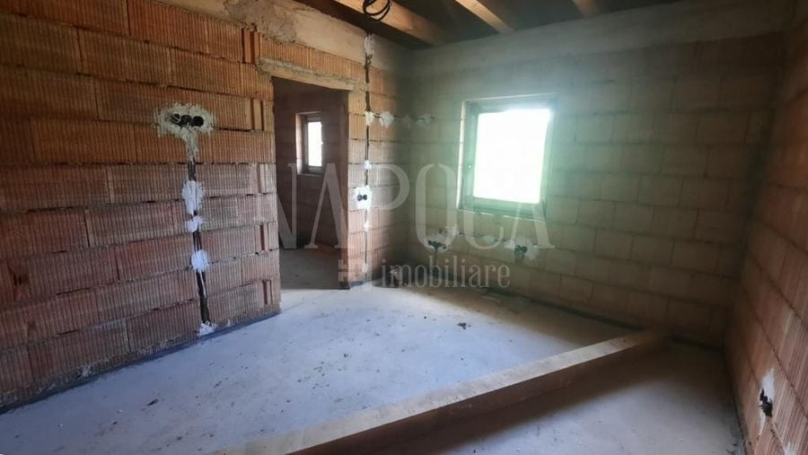 Casă individuală cu 5 camere cu Canalizare în Sălicea
