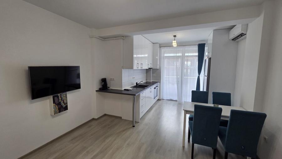 Apartament cu 2 camere decomandat în Central
