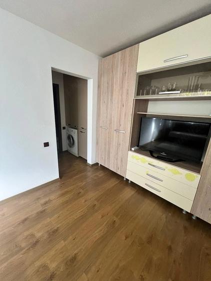 Apartament cu 2 camere decomandat în Independenței