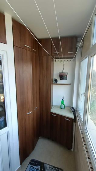 Apartament cu 3 camere decomandat în Exterior Vest