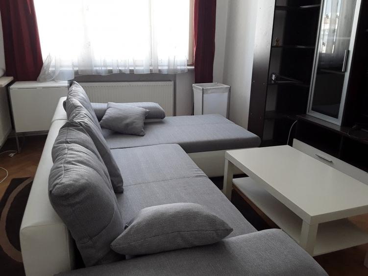 Apartament cu 2 camere semidecomandat, mobilat în Universitate