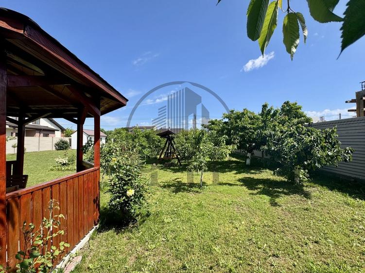 Teren Construcții intravilan de 1000 mp, în Poiana