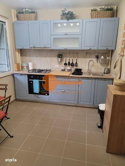 Apartament cu 2 camere semidecomandat în 1 Mai