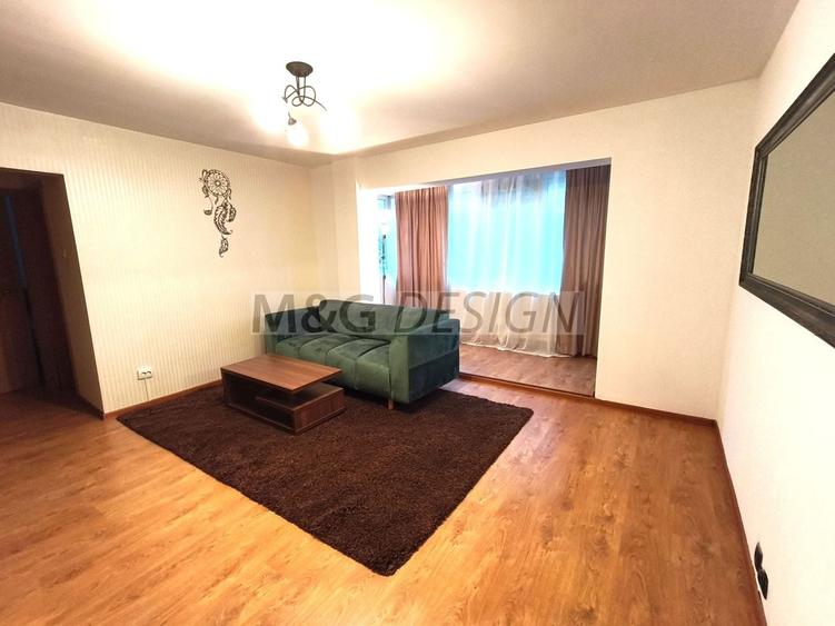 Apartament cu 3 camere semidecomandat în Spitalul Județean