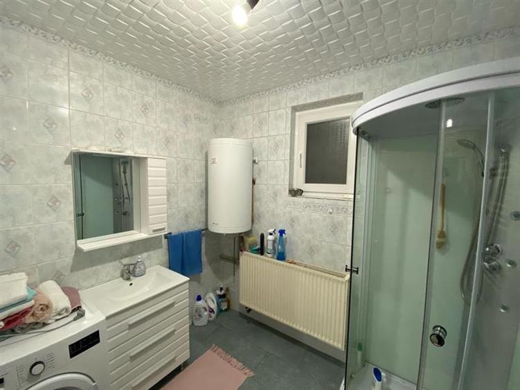Casă individuală cu 5 camere cu Teren 1007 Mp în Bolvașnița