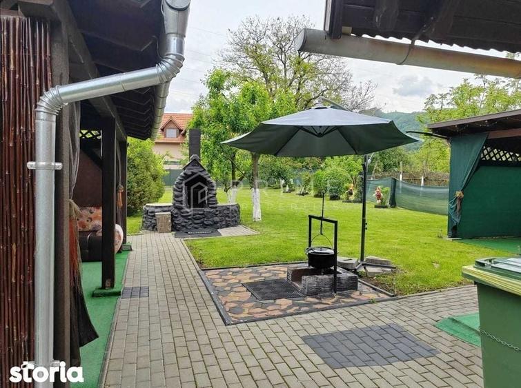 Hotel/Pensiune, de 368 mp, în Săcădat