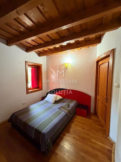 Casă individuală cu 5 camere cu Teren 1450 Mp în Chiuzbaia