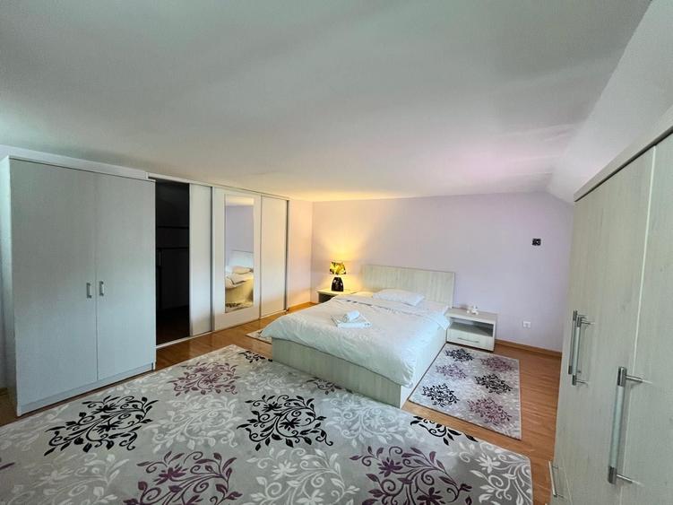 Casă cu 4 camere cu Teren 300 Mp în Central
