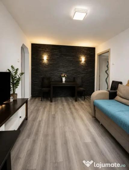 Apartament cu 2 camere semidecomandat în Central