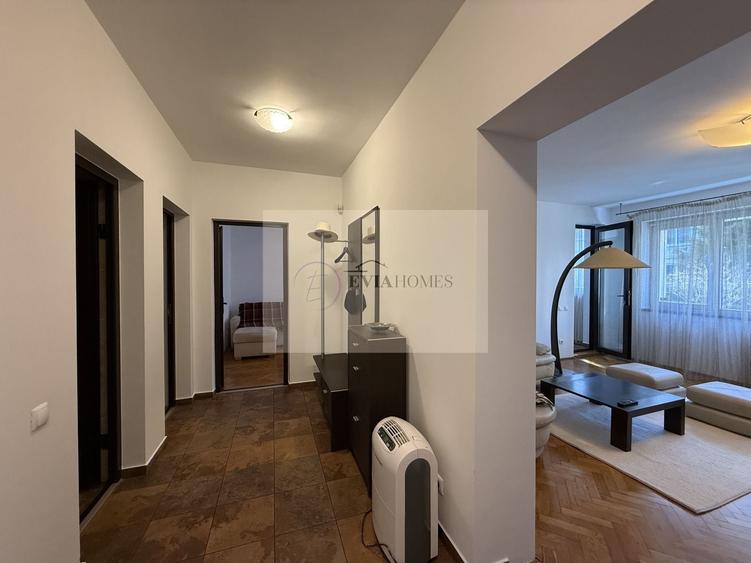 Apartament cu 3 camere decomandat, mobilat în Plopilor