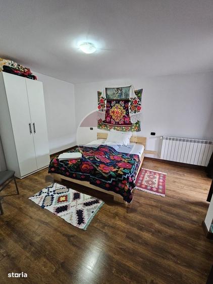 Casă cu 4 camere decomandat în Rona de Jos