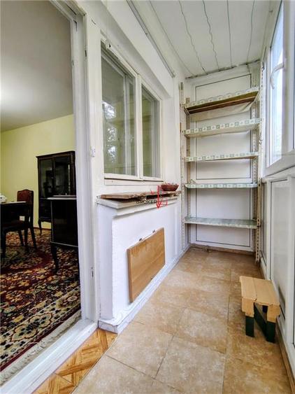 Apartament cu 3 camere decomandat în Titan
