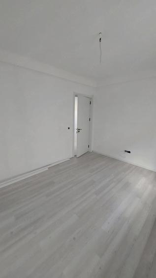 Casă cu Teren 312 Mp în 1 Decembrie
