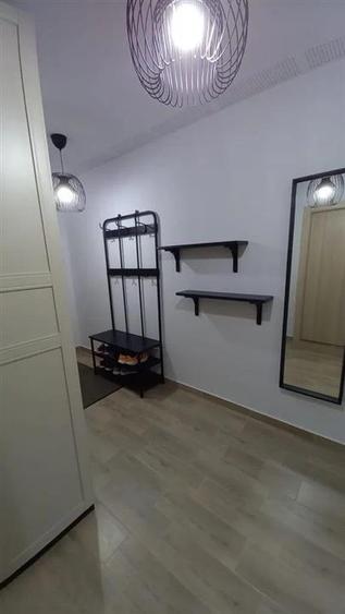 Garsonieră decomandată, mobilată în Astra