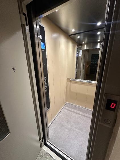 Apartament cu 3 camere semidecomandat în Ultracentral