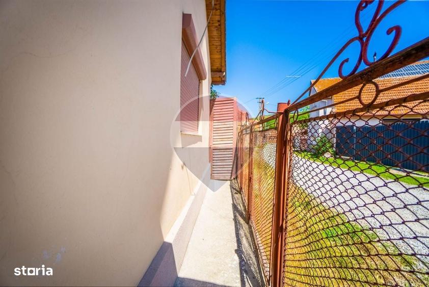 Casă cu 3 camere în Zizin