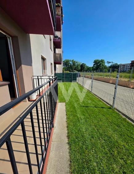 Apartament cu 3 camere decomandat, mobilat în Tractorul