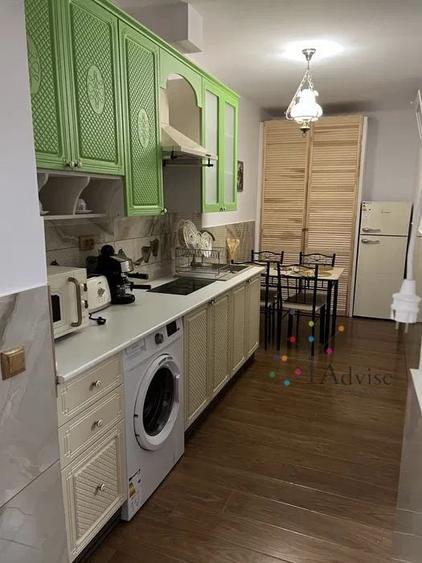 Apartament cu 3 camere, mobilat în Centrul Istoric