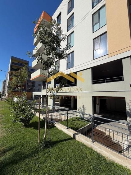 Apartament cu 3 camere decomandat în Aradului