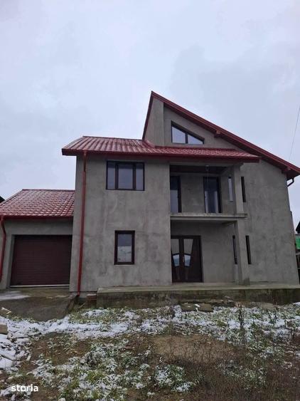 Casă cu 4 camere cu Teren 517 Mp în Central